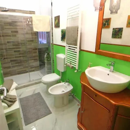 Oceania Bed & Breakfast 3*