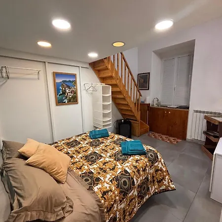 Oceania Bed & Breakfast